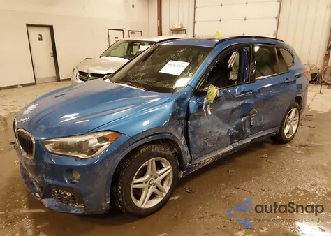 2017 BMW X1 xDrive28I z USA, uszkodzony, nr VIN WBXHT3C37H5F81793